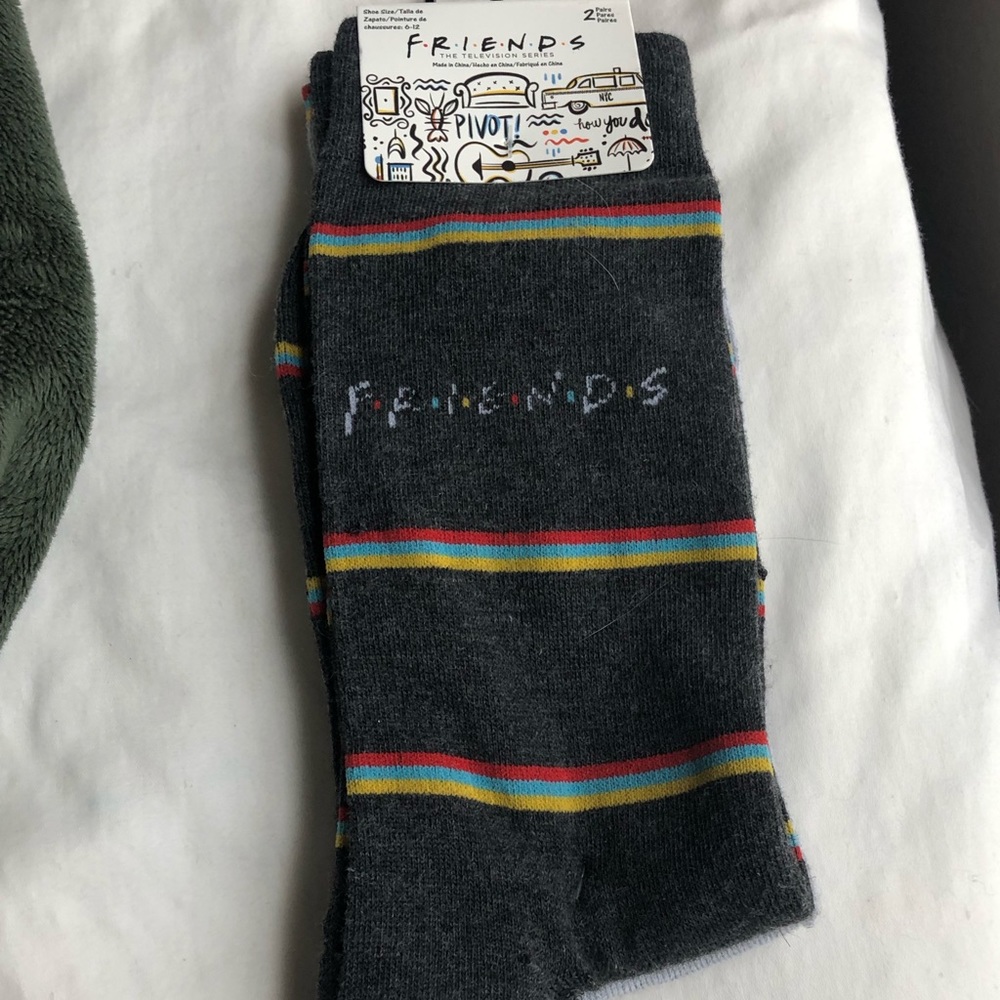 Friends Crew Socks (2 pairs)